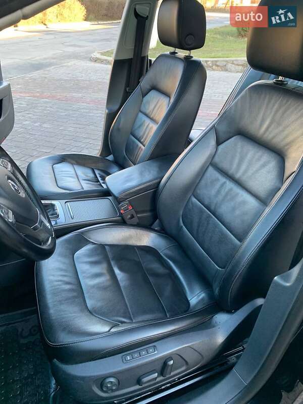 Универсал Volkswagen Passat 2014 в Львове