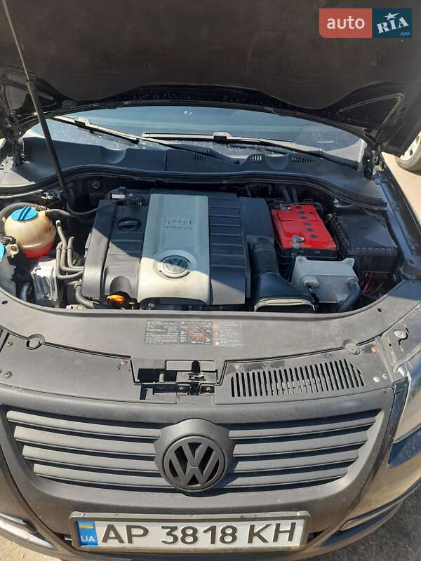 Универсал Volkswagen Passat 2006 в Запорожье