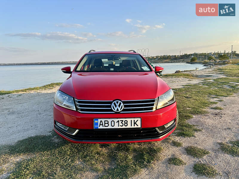 Универсал Volkswagen Passat 2011 в Николаеве