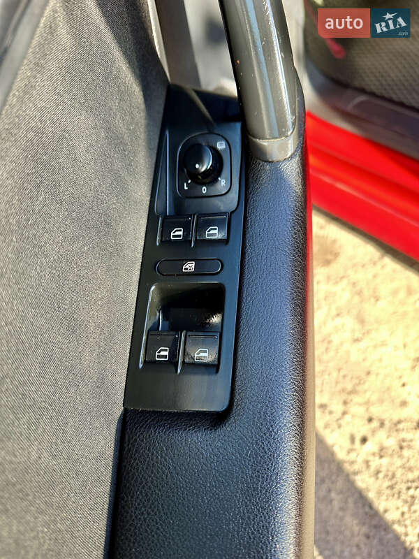 Универсал Volkswagen Passat 2011 в Николаеве