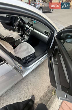 Универсал Volkswagen Passat 2012 в Славянске