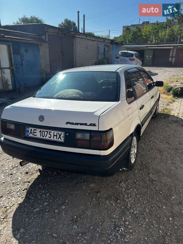 Седан Volkswagen Passat 1989 в Кривому Розі