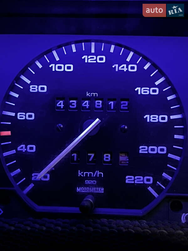 Седан Volkswagen Passat 1989 в Кривому Розі