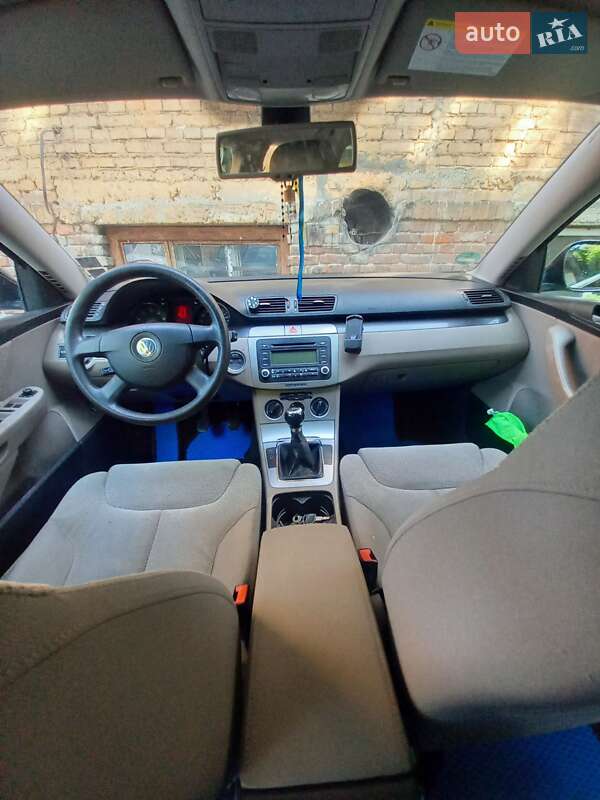 Универсал Volkswagen Passat 2005 в Винниках фото 18 Универсал Volkswagen Passat 2005 в Винниках