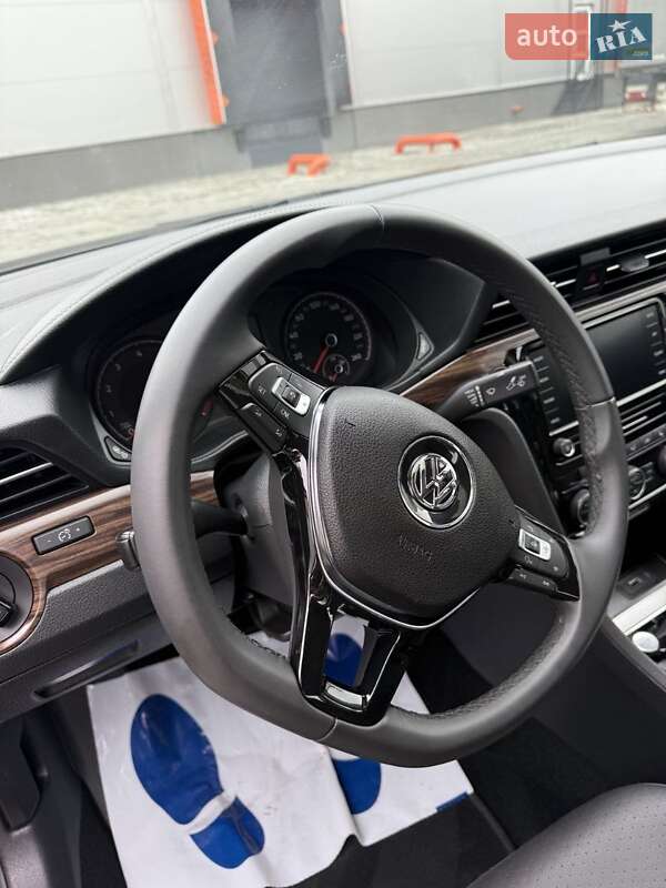 Седан Volkswagen Passat 2021 в Кривом Роге