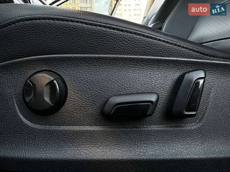 Седан Volkswagen Passat 2017 в Ивано-Франковске