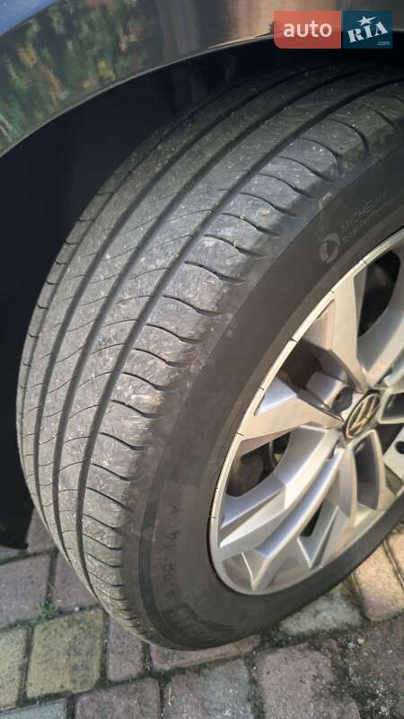 Универсал Volkswagen Passat 2020 в Краснограде фото 93 Универсал Volkswagen Passat 2020 в Краснограде