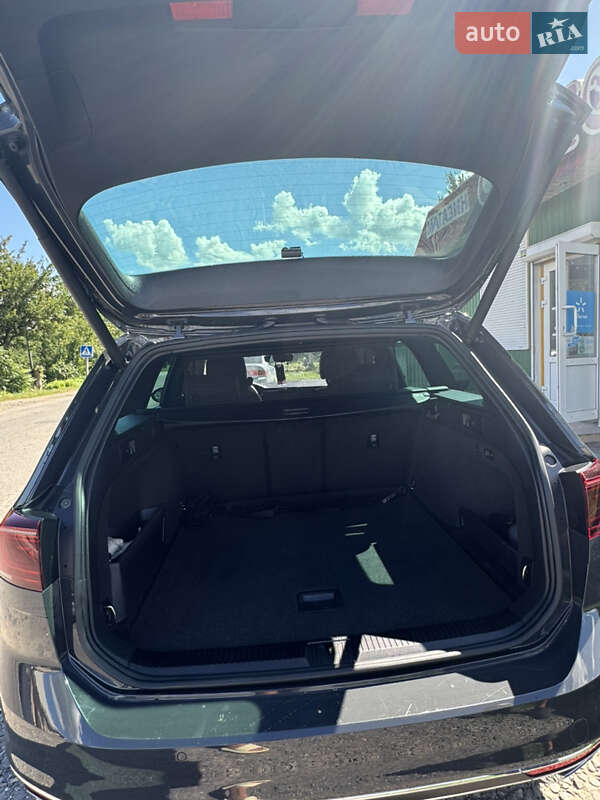 Универсал Volkswagen Passat 2020 в Хмельницком