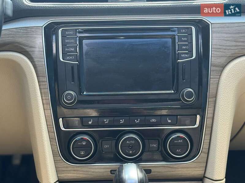 Седан Volkswagen Passat 2015 в Переяславе