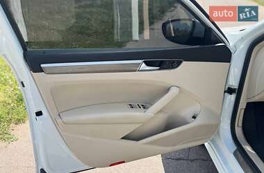 Седан Volkswagen Passat 2015 в 