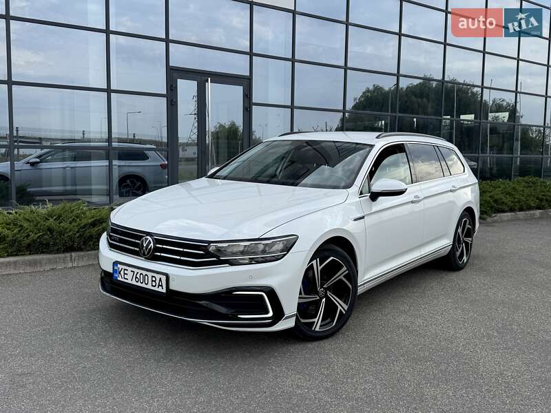Volkswagen Passat 2022