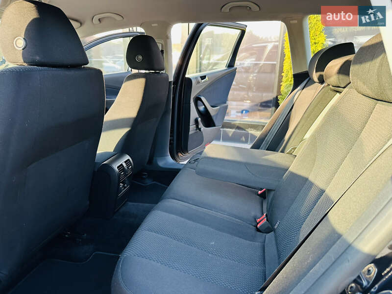 Универсал Volkswagen Passat 2009 в Харькове