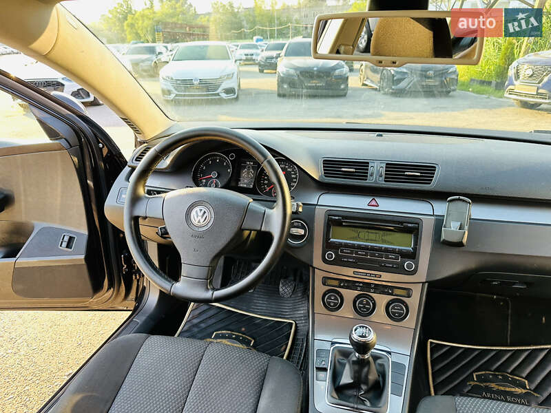 Универсал Volkswagen Passat 2009 в Харькове