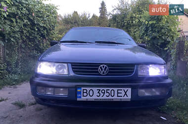 Седан Volkswagen Passat 1994 в Тернополе