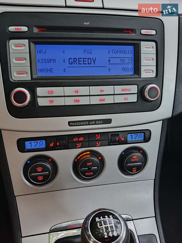 Універсал Volkswagen Passat 2008 в Солоному