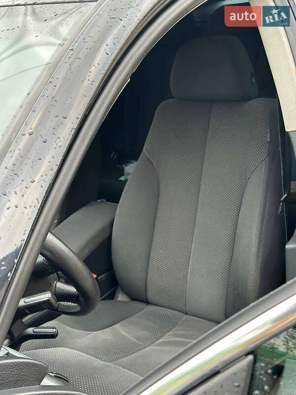 Універсал Volkswagen Passat 2010 в Шептицькому