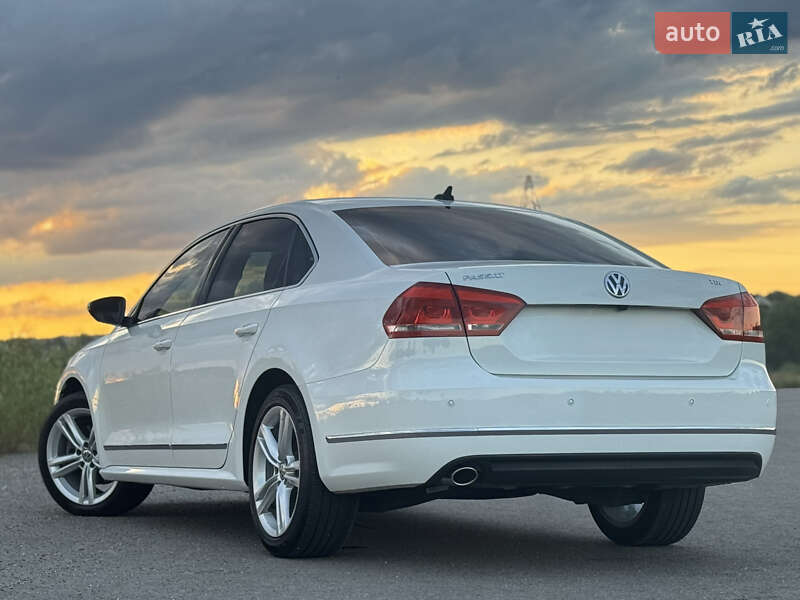 Седан Volkswagen Passat 2015 в Дрогобыче