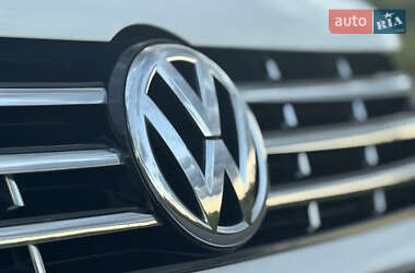 Седан Volkswagen Passat 2015 в 