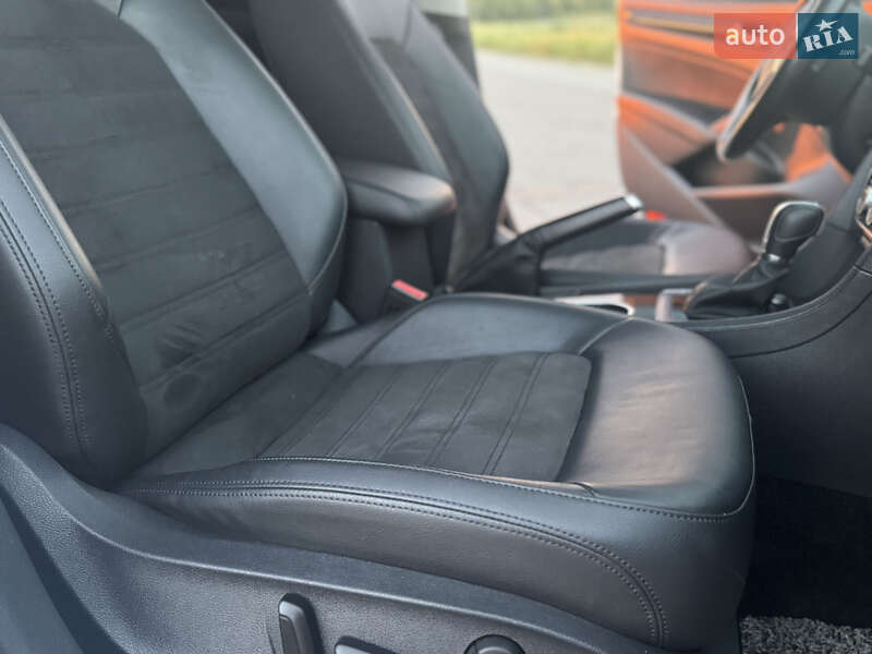 Седан Volkswagen Passat 2015 в Дрогобыче