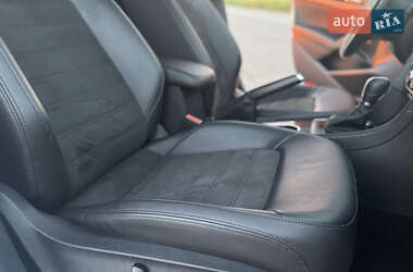 Седан Volkswagen Passat 2015 в 