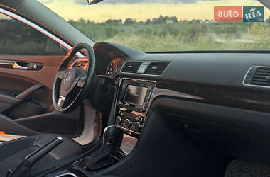 Седан Volkswagen Passat 2015 в 