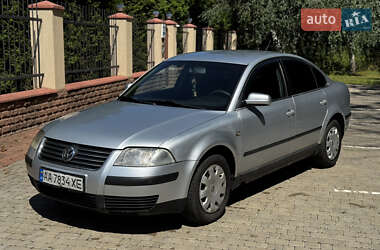 Седан Volkswagen Passat 2001 в Василькове