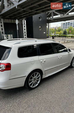 Універсал Volkswagen Passat 2010 в 