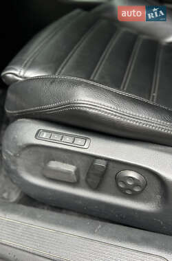 Універсал Volkswagen Passat 2010 в 