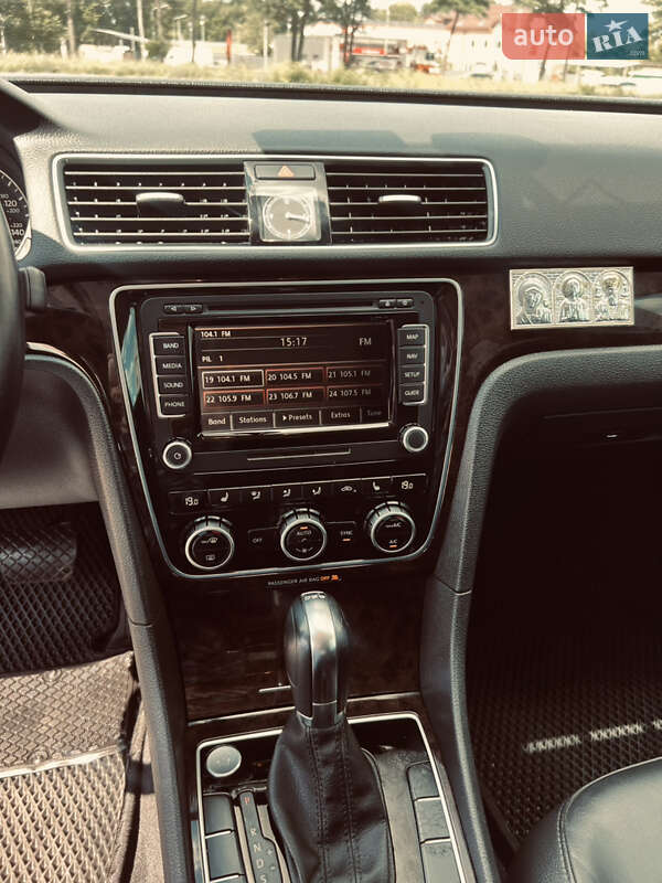 Седан Volkswagen Passat 2013 в Тернополе