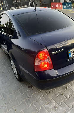 Седан Volkswagen Passat 2002 в Хмельницком