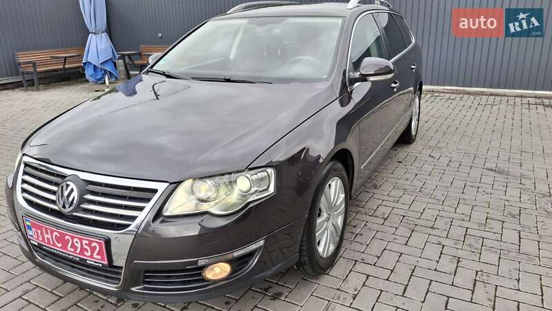 Универсал Volkswagen Passat 2008 в Ровно