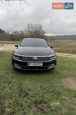 Седан Volkswagen Passat 2016 в Полтаве