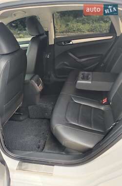 Седан Volkswagen Passat 2012 в 