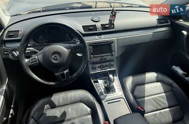 Універсал Volkswagen Passat 2013 в 