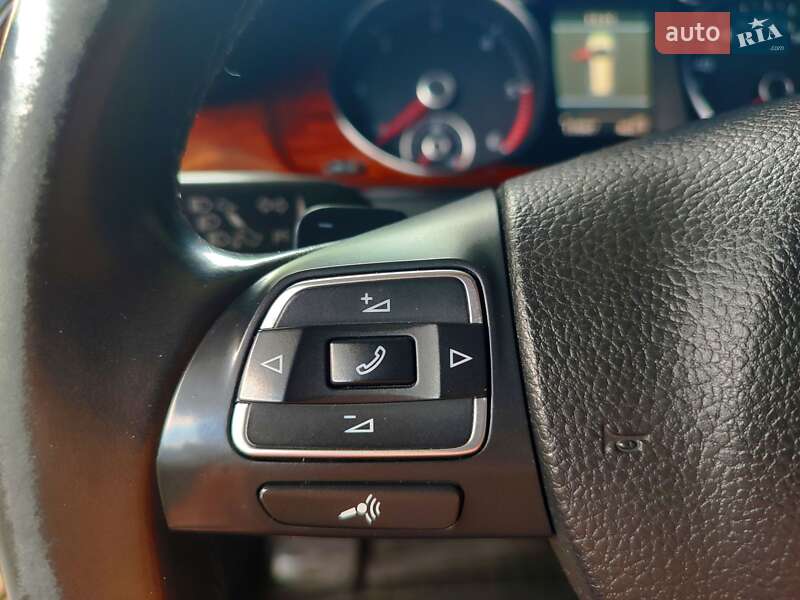 Универсал Volkswagen Passat 2013 в Умани