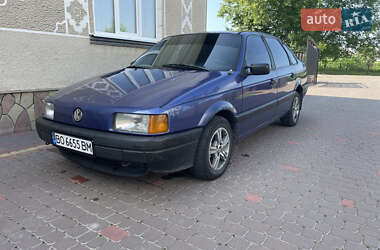 Седан Volkswagen Passat 1988 в Тернополе
