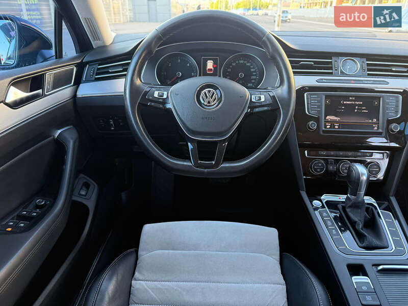 Универсал Volkswagen Passat 2015 в Харькове