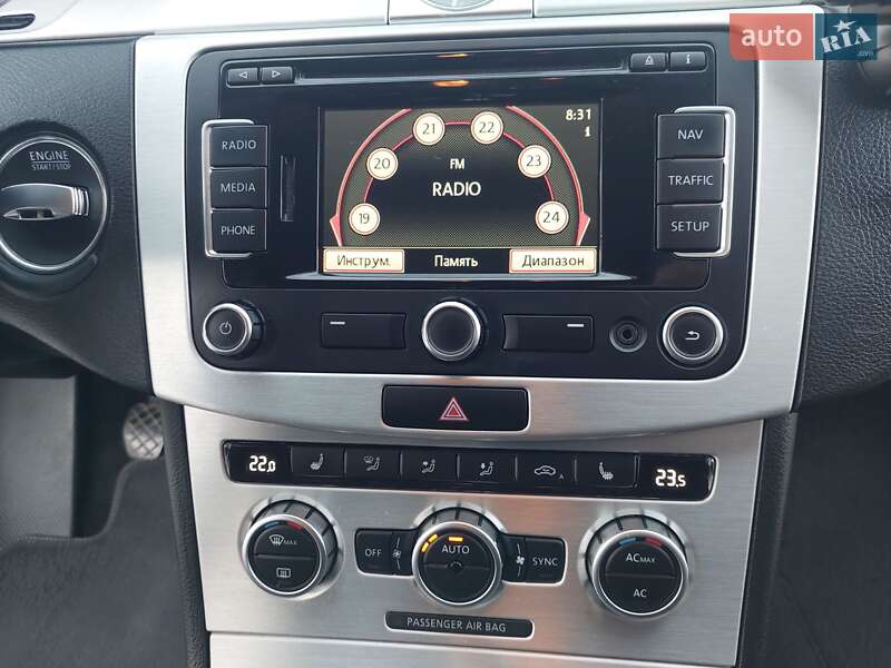 Универсал Volkswagen Passat 2013 в Одессе