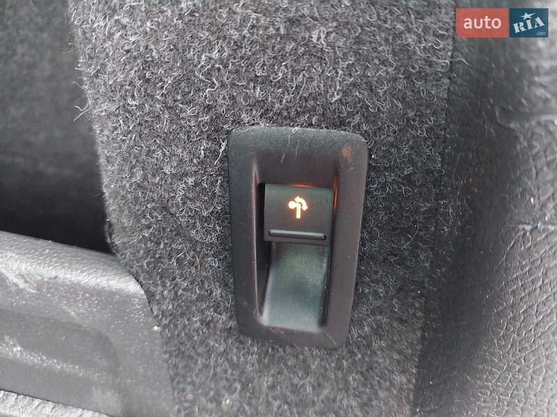 Универсал Volkswagen Passat 2013 в Одессе