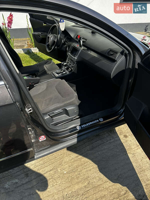 Седан Volkswagen Passat 2006 в Вашковцах