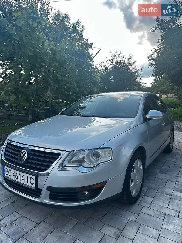 Седан Volkswagen Passat 2007 в Городке