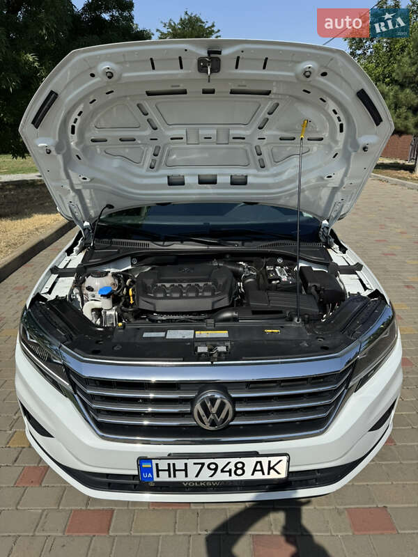 Седан Volkswagen Passat 2021 в Ізмаїлі
