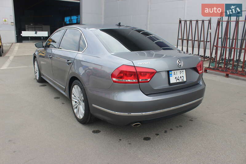 Седан Volkswagen Passat 2012 в Києві