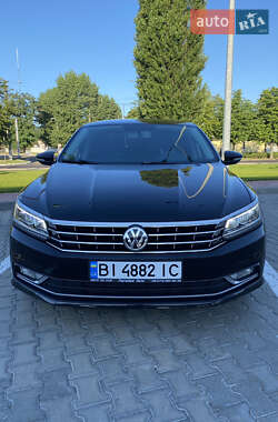 Седан Volkswagen Passat 2017 в Кременчуге