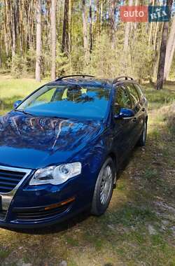 Универсал Volkswagen Passat 2005 в Ахтырке