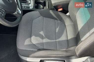 Універсал Volkswagen Passat 2014 в 