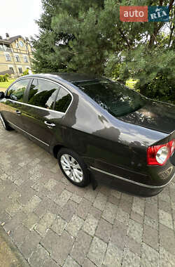 Седан Volkswagen Passat 2008 в 