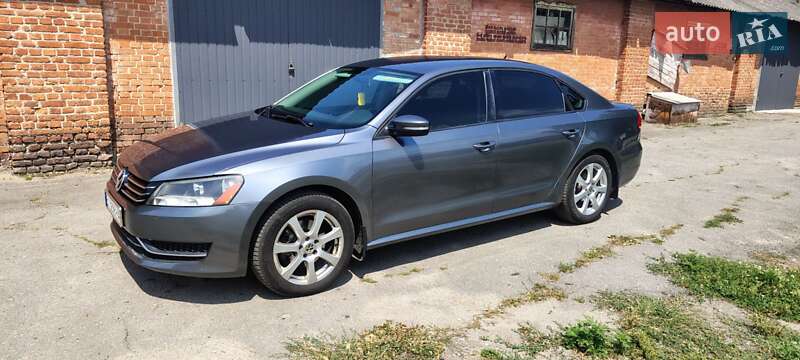 Седан Volkswagen Passat 2012 в Лубнах