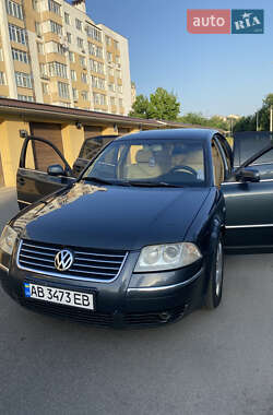 Седан Volkswagen Passat 2000 в Виннице