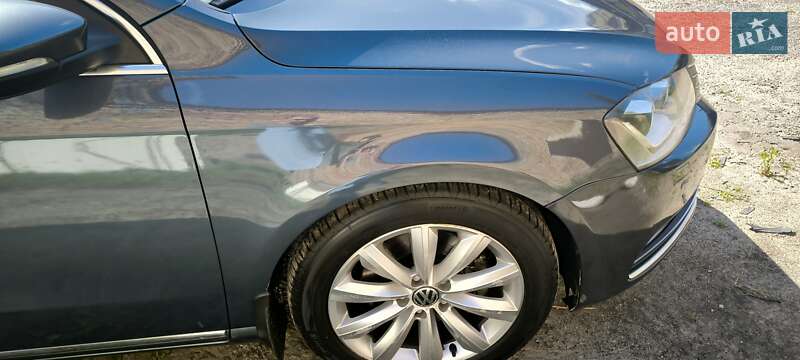 Универсал Volkswagen Passat 2011 в Киеве